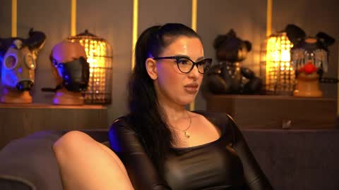 Mistress Kelly online show from May 11, 8:06 pm