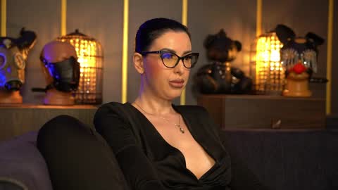 Mistress Kelly online show from May 7, 9:29 pm