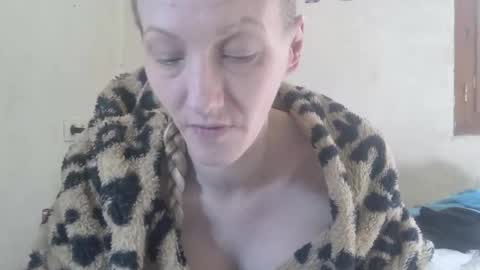 mistressmilly32 online show from February 7, 10:41 am