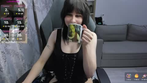 misty_dark online show from May 15, 9:28 pm