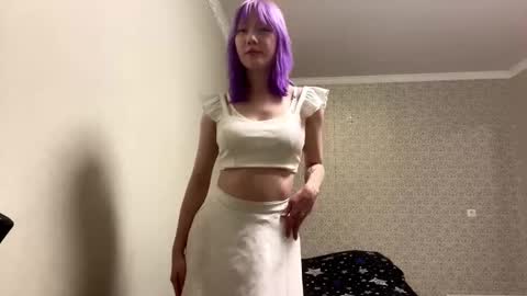 Mila online show from October 18, 1:47 pm