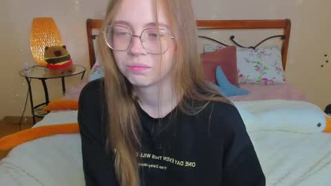 Miya online show from May 25, 1:48 am