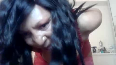 Ling Ling online show from May 4, 10:02 pm