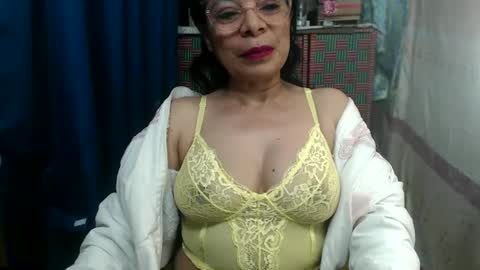 kelly online show from November 20, 4:46 am