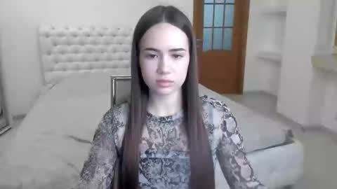Snapshot of mmm_bananaa_ chatting on January 23, 3:11 pm Beata online show from January 23, 3:11 pm