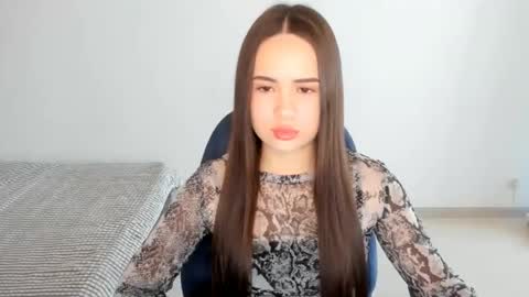 Snapshot of mmm_bananaa_ chatting on January 20, 10:29 am Beata online show from January 20, 10:29 am