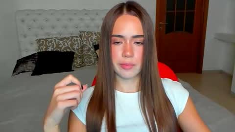 Snapshot of mmm_bananaa_ chatting on September 27, 6:04 pm Beata online show from September 27, 6:04 pm
