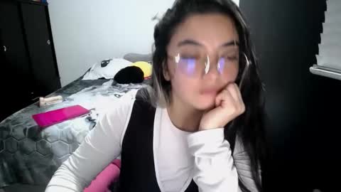 Sam online show from February 3, 6:51 am