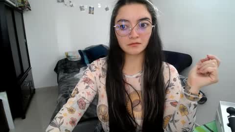 Snapshot of mocca_117 chatting on September 20, 2:15 pm Sam online show from September 20, 2:15 pm