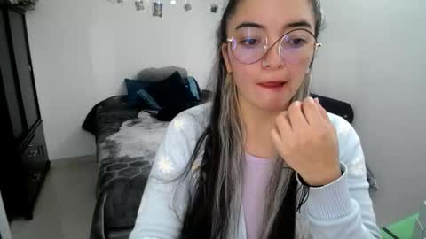 Snapshot of mocca_117 chatting on September 23, 1:53 pm Sam online show from September 23, 1:53 pm