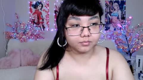 Molly online show from March 17, 4:05 am