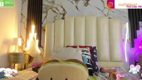 Hey Guys  Im Mollie online show from May 15, 4:54 pm