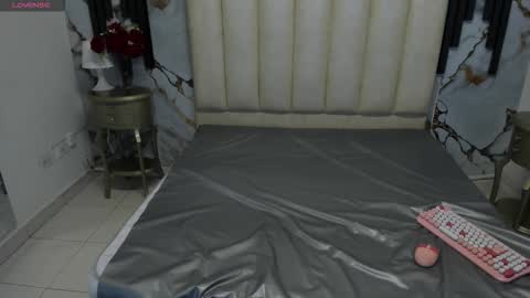 Hey Guys  Im Mollie online show from March 12, 11:46 am