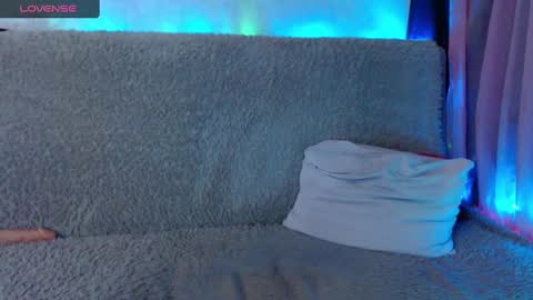 Snapshot of molly1sex chatting on December 15, 5:56 am Molly1sex online show from December 15, 5:56 am