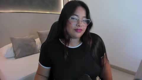 molly59_ online show from October 7, 12:42 pm