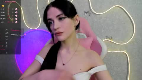 Molly - online show from May 12, 2:53 am