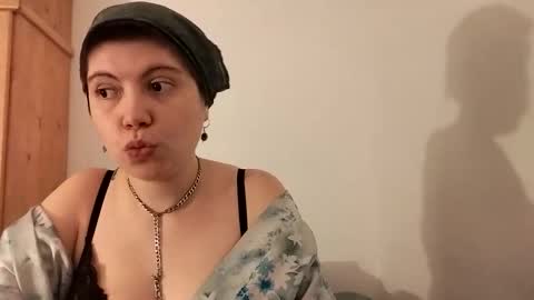 Molly Pop online show from November 7, 10:58 pm