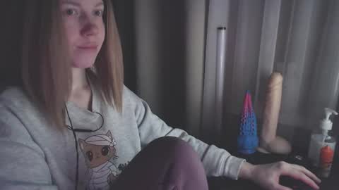 I have new photos come and see with love Molly online show from January 26, 4:51 am