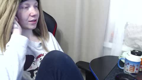 I have new photos come and see with love Molly online show from October 23, 11:16 am