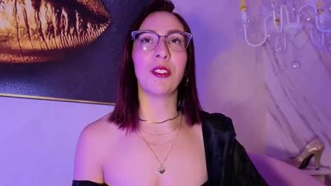 Molly Evanss online show from November 13, 5:01 pm