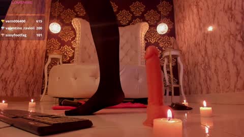 Molly Evanss online show from February 2, 4:59 am