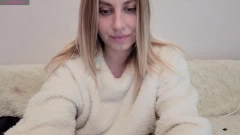 Nica    follow me   online show from January 10, 8:13 pm