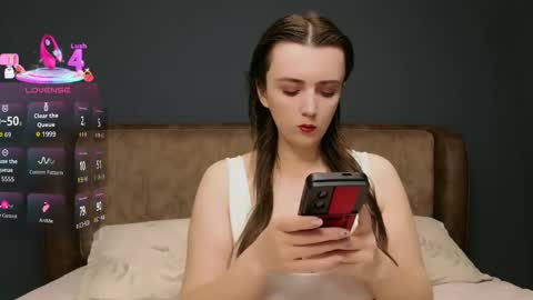 Molly online show from May 18, 8:15 pm