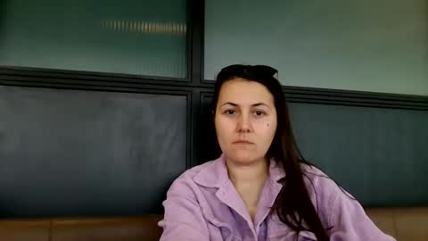 Molly online show from April 15, 6:25 am