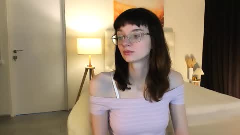 mollyjiggles online show from September 17, 4:16 pm