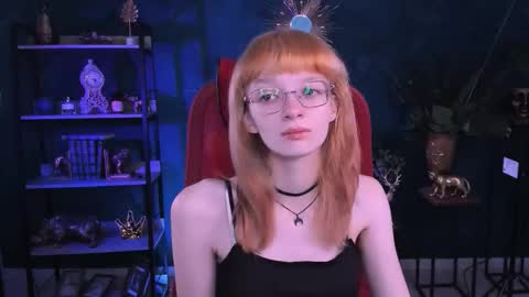 mollyjiggles online show from October 2, 12:21 pm