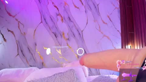 New girl Emily Valentina  Michelle online show from May 18, 4:07 am