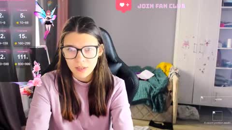  KIRA  online show from October 9, 7:12 am