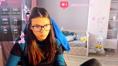  KIRA  online show from October 13, 4:26 am