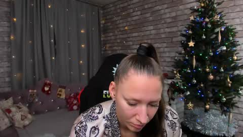 hi im Molly heregreat boobs big heart  warm pussy  online show from December 17, 1:11 am