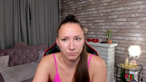 hi im Molly heregreat boobs big heart  warm pussy  online show from May 16, 1:19 am