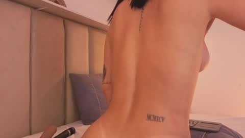 mollyrosse1 online show from May 14, 4:35 pm