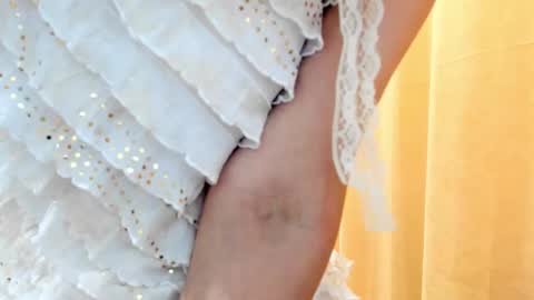 AngelMomm online show from October 9, 7:01 am