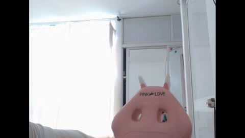 cute annie online show from January 19, 3:10 pm