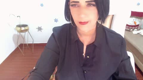 Sara online show from January 5, 8:42 pm