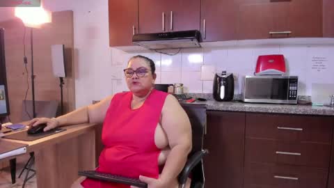Jelitza online show from May 26, 9:14 pm