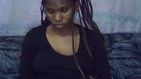 momsdoll online show from April 1, 7:42 am