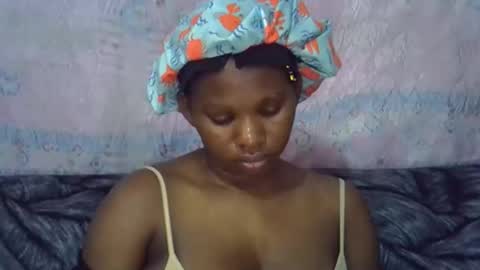 momsdoll online show from April 9, 6:41 am