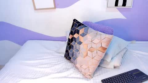MONAAXXX online show from October 1, 5:18 pm