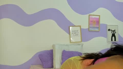 MONAAXXX online show from March 3, 1:37 pm