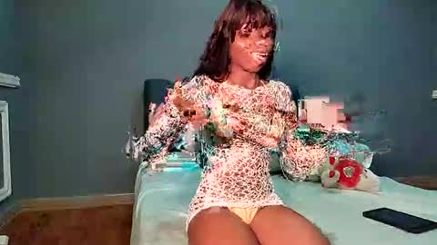 monakeys online show from October 15, 7:55 am