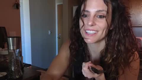 Mona online show from March 7, 3:30 pm