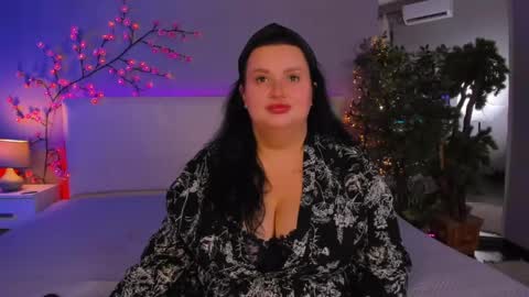 Monica online show from May 25, 12:15 pm