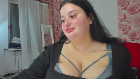 Monica online show from December 17, 7:18 am