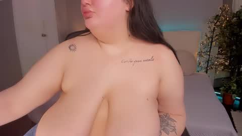 Monica online show from February 15, 1:10 pm