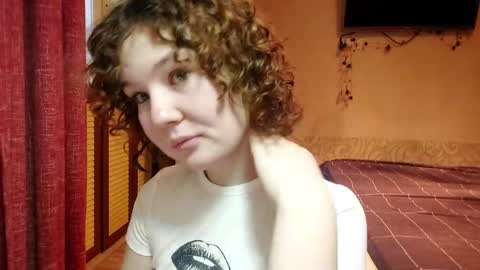 Hello world im Eva D glad to see u here all D online show from March 11, 9:39 pm